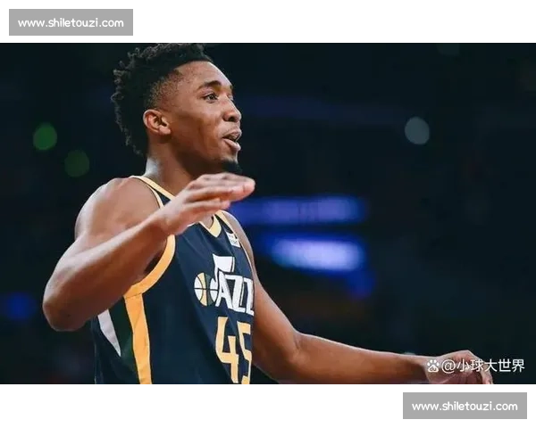 25 分领跑险翻车!米切尔 35 分救主,托马斯波特 30 + 空砍 25 分领跑险翻车!米切尔 35 分救主,托马斯波特 30 + 空砍